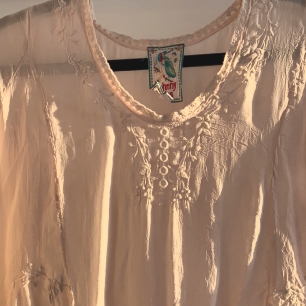 JOHNNY WAS Oversived Hi-Lo Romantic Feminine Boho Top Size XS RUNS LARGE - Picture 4 of 8